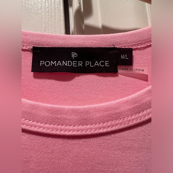 POMANDER PLACE by Tuckernuck | Pink Sue Sweatshirt dress size M/L - Picture 4 of 9